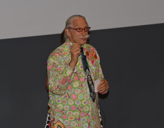 Incontro con Patch Adams e la terapia del sorriso