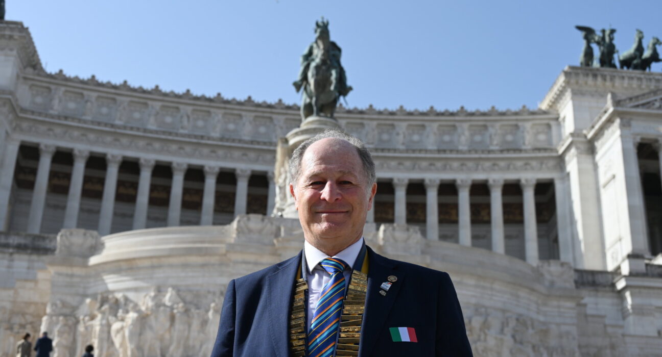 ALTARE DELLA PATRIA: A ROMA DEBUTTO EMOZIONANTE DEL NOSTRO GOVERNATORE ALBERTO AZZOLINI CON TUTTI I DG ITALIA